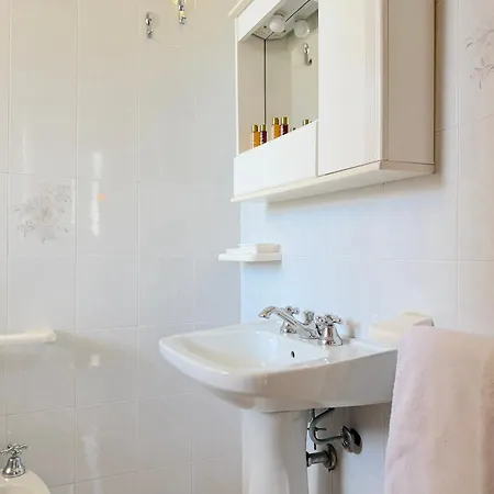 Apartment Chiara *