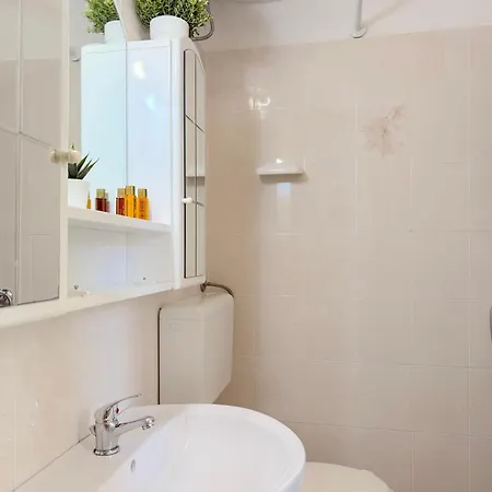 Chiara Apartment *