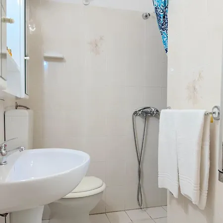 Apartment Chiara *